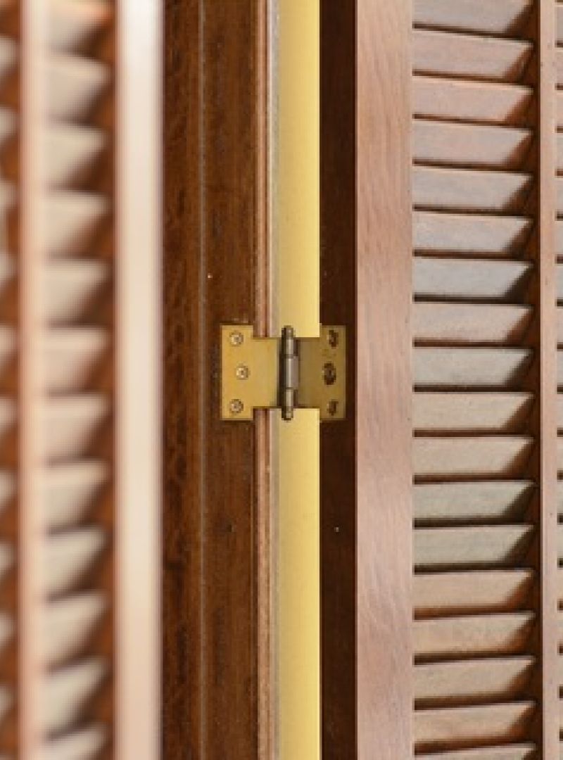 Doors and windows that are stuck can be a sign of a foundation problem.